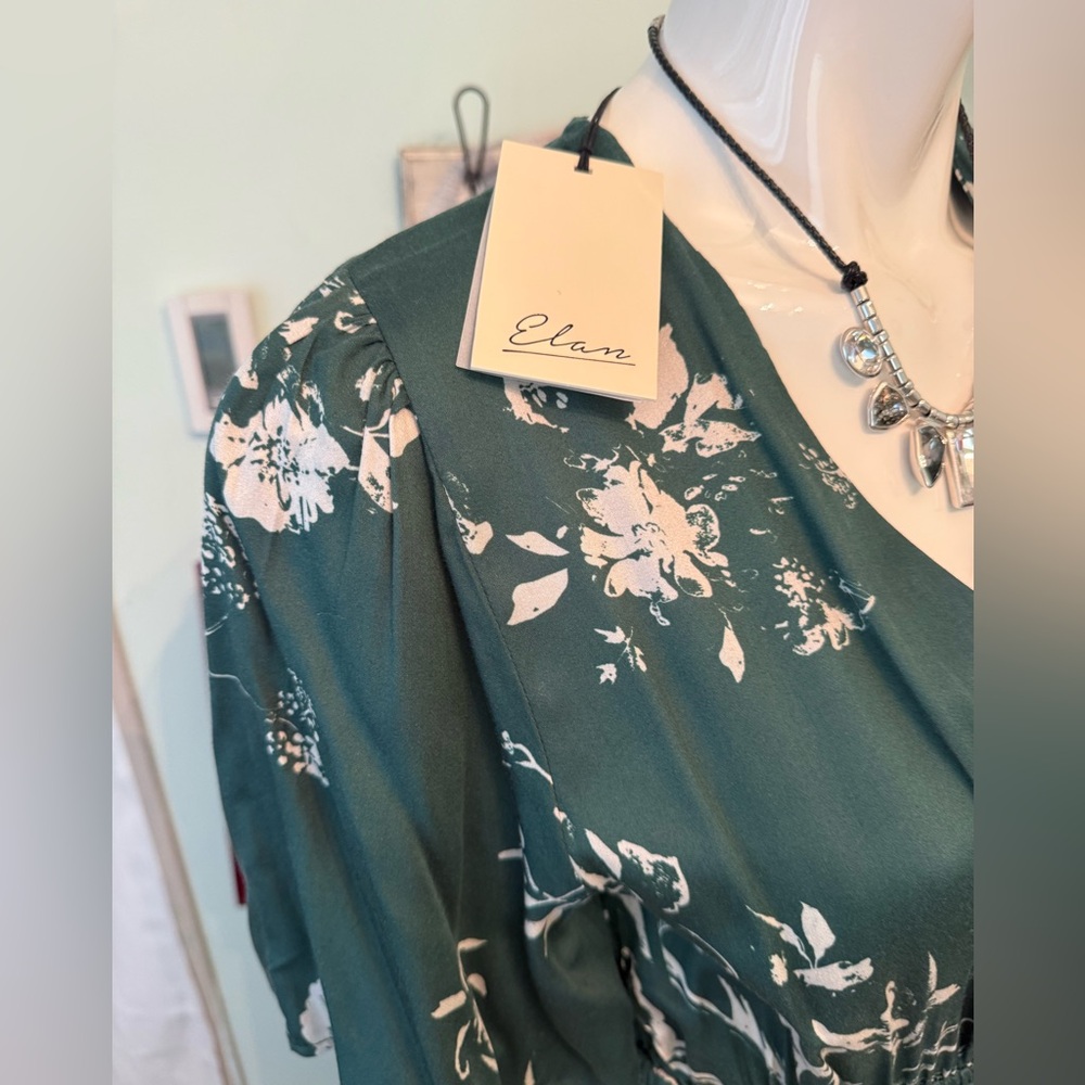 Green floral dress size small - Picture 10 of 11